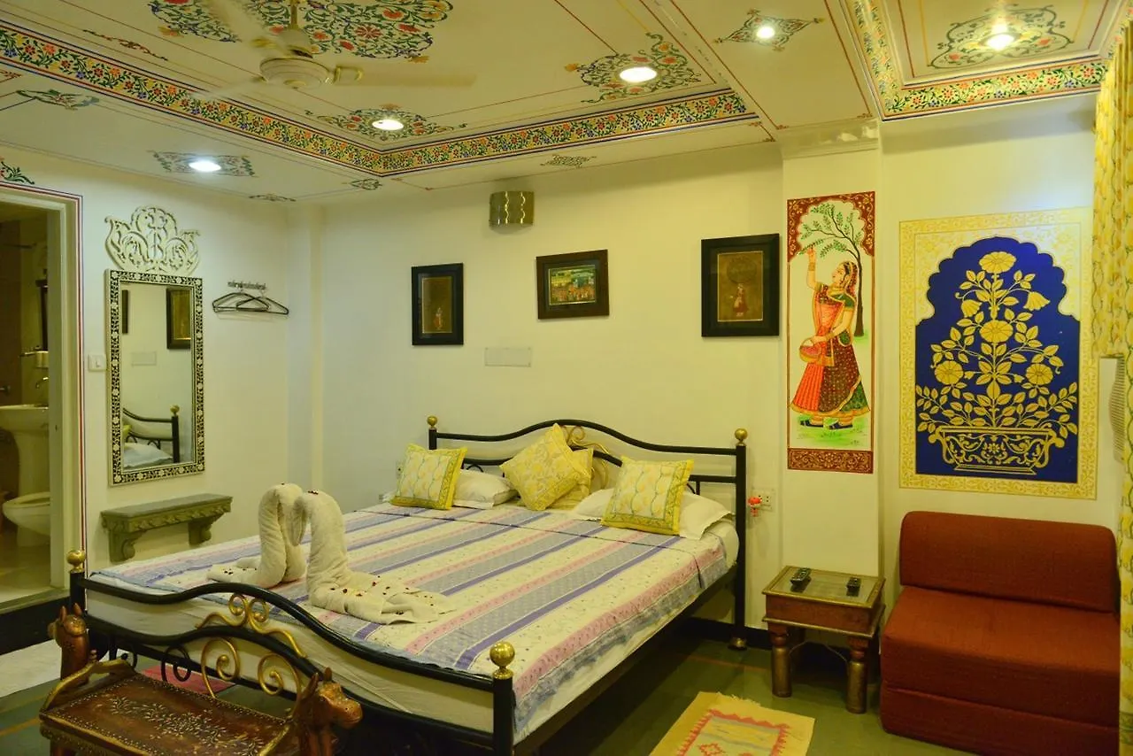 ***  Hotel Mewar Haveli - At Lake Pichola Udaipur Indien